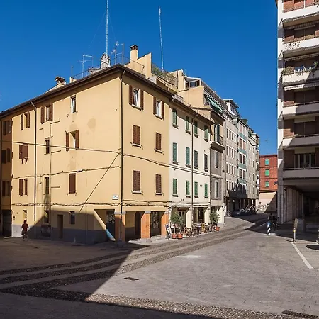 Pratello Apartment *